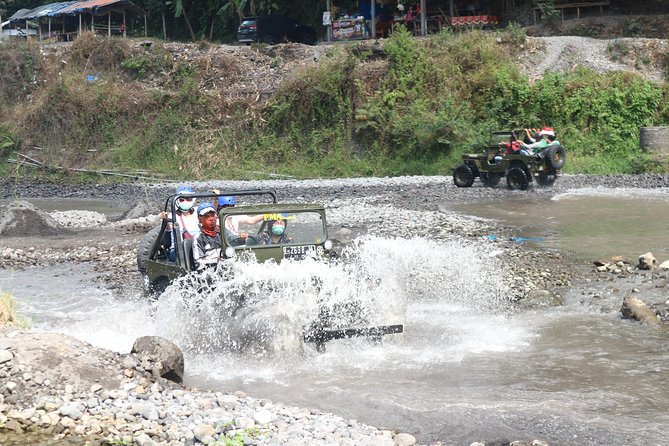 1 Day Yogyakarta tour ( Borobudur temple, Merapi Lava Tour, Prambanan Temple) - Merapi Lava Tour Jeep: close-up volcano views tied to the 2010 eruption