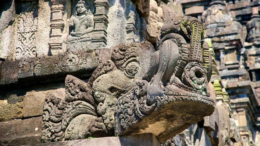 Borobudur climb up and Prambanan private tour - Price and Value: What You Pay, What You Still Need to Budget