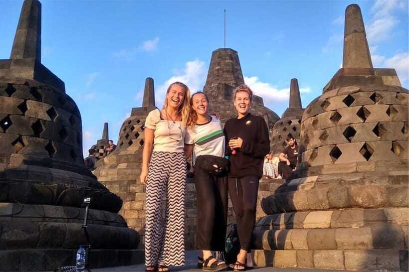 Borobudur Climb-up Tour with Tickets Guarantee & Transfers - The pacing: how to make the 5 hours feel generous