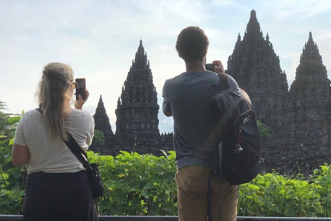 Borobudur Full Climb Up And Prambanan All Inclusive Private Tour - The private transport part: why your driver matters more than you think