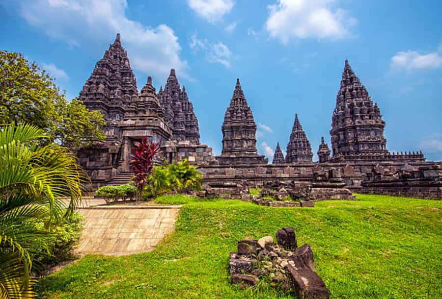 Borobudur &Prambanan Temple Tour Guaranteed Climb to the top - Key moments that make this tour worth it