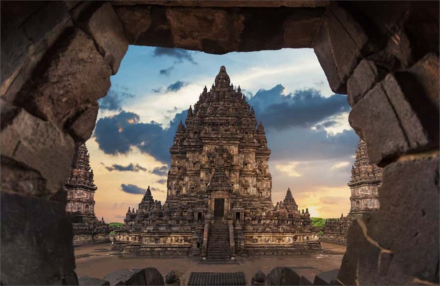 Borobudur Sunrise, Merapi Jeep & Prambanan with Entry Fees - FAQ