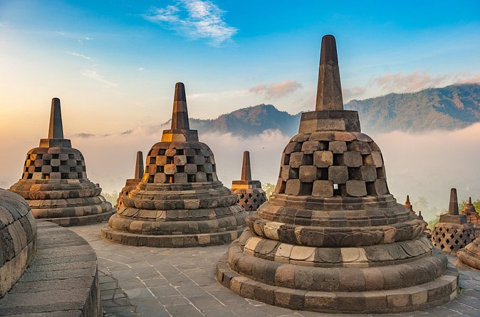 Borobudur Sunrise Tour at the Temple - Stop 1 Breakdown: The Sunrise Climb and Guided Temple Time