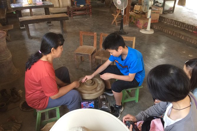 Borobudur: Village Tour with Pottery and Tofu Making - Transportation and tickets: mobile ticket and easy meeting point access