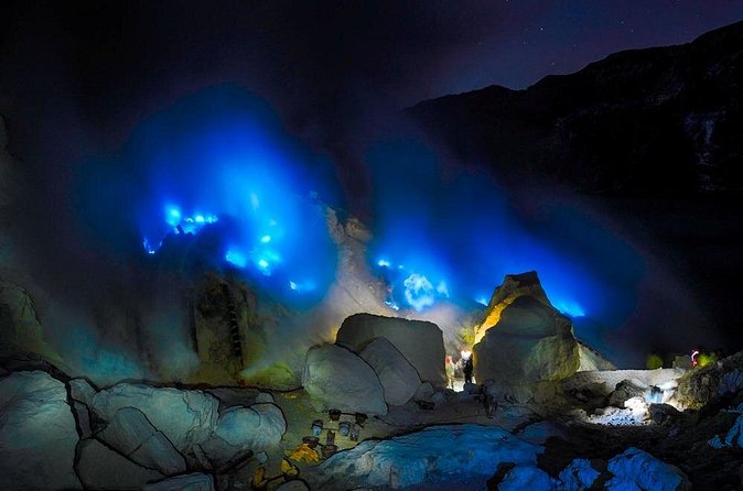 Bromo Volcano and ijen Crater from yogyakarta(3 days) - Ijen Crater night start: what to expect at 12:00 am