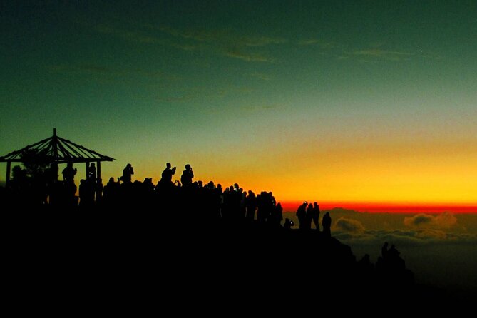 Dieng Plateau with Sikunir Sunrise Full-Day Tour - Arjuna Temple complex: ten seventh-century temples and the Sipi story