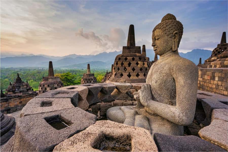 From Yogyakarta: Borobudur Sunrise 8-hour Include Entry Fee - What Setumbu Sunrise plus Borobudur combo gets right