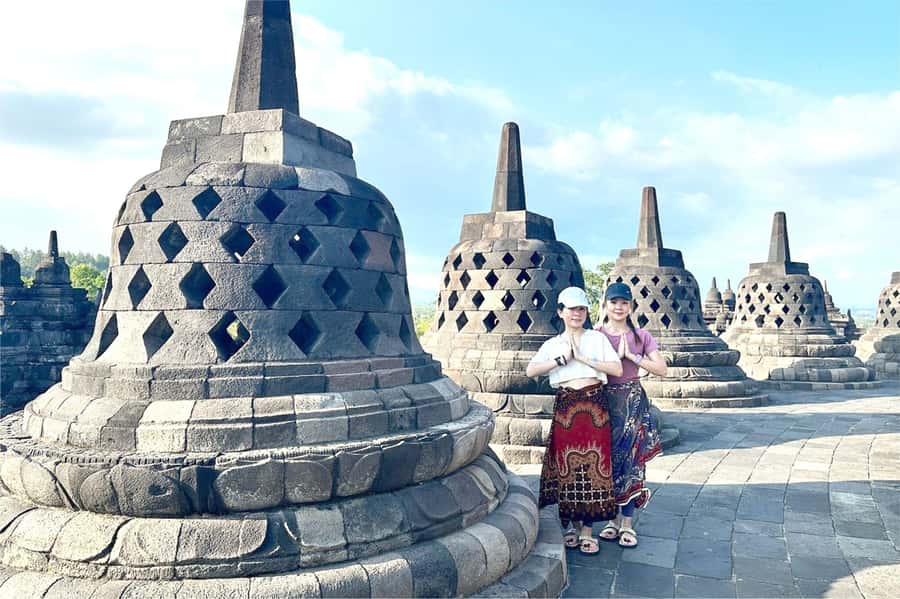 From Yogyakarta: Borobudur Sunrise 8-hour Include Entry Fee - Should you book this Borobudur sunrise + Borobudur tour?