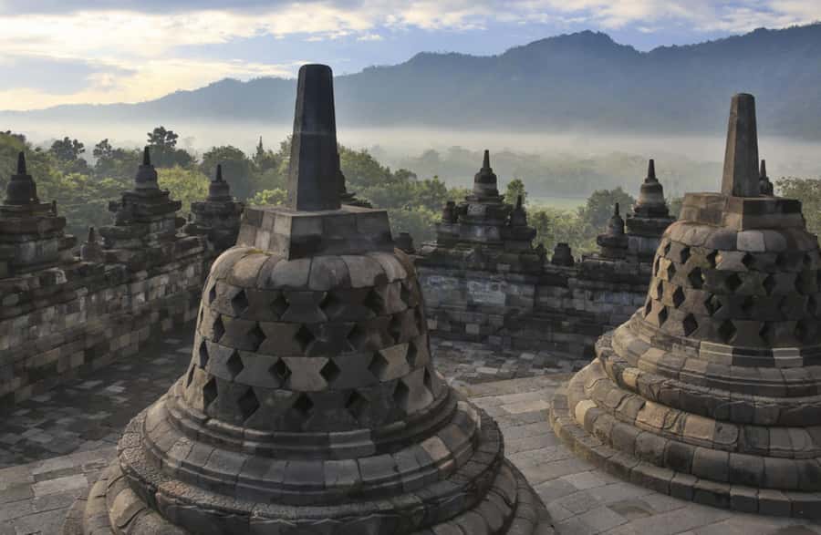 From Yogyakarta: Borobudur Sunrise 8-hour Include Entry Fee - Kota Magelang break time: where the tour turns from logistics into local life