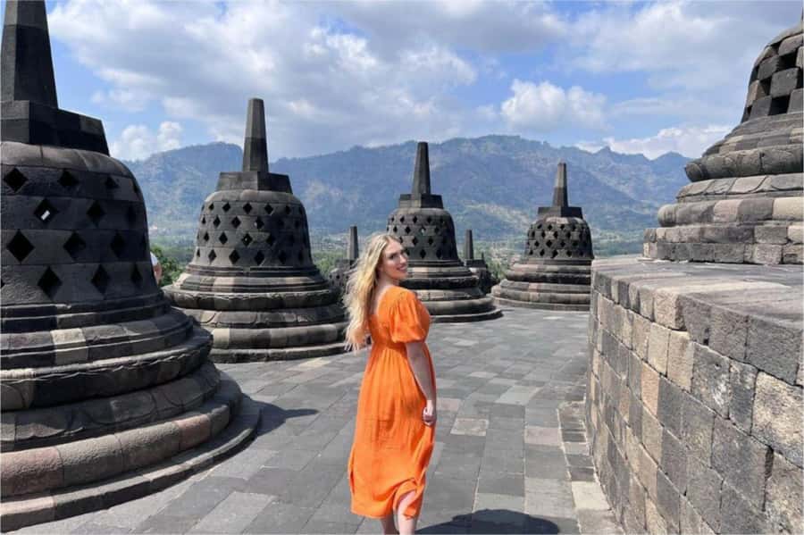 From Yogyakarta: Borobudur Sunrise Half Day Tour with Pickup - Borobudur first entry and a real local guide