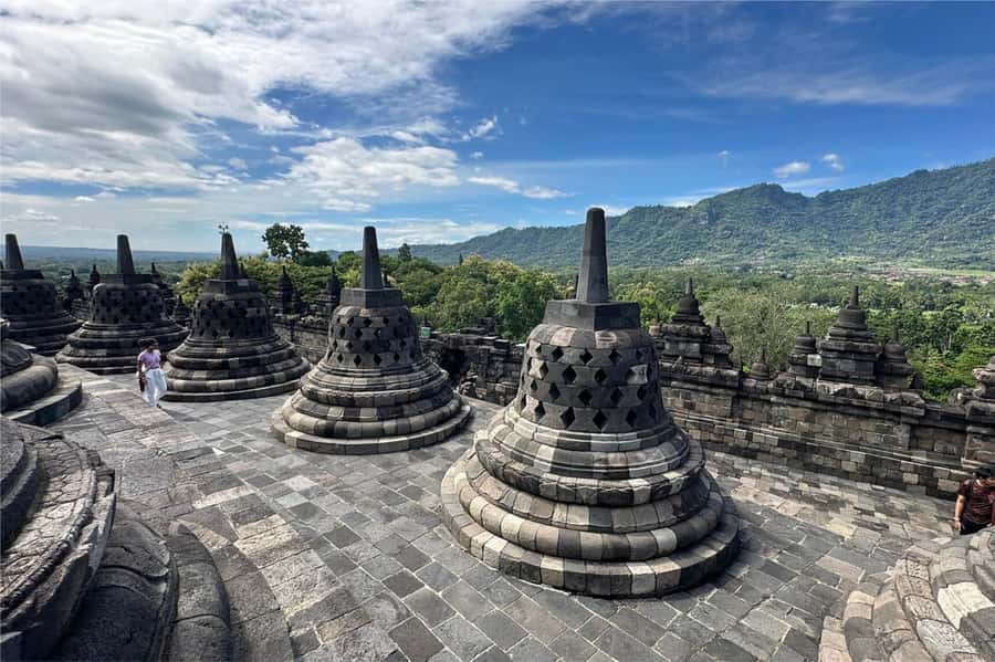 From Yogyakarta: Borobudur Sunrise Half Day Tour with Pickup - Climb-up access: what you should plan for physically