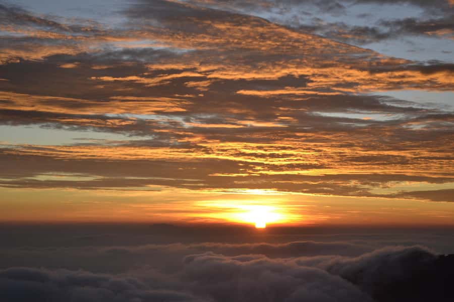 from Yogyakarta: Dieng, Dawn's Embrace & Cultural Treasures - Sikidang Crater and Ratapan Angin Stone: mists, mud, and wind
