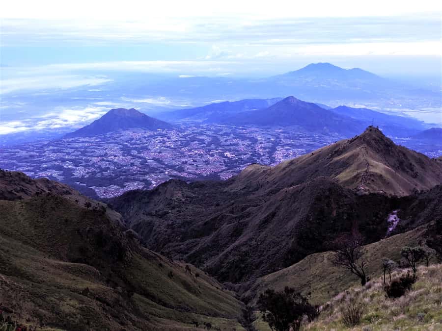 From Yogyakarta: Mount Merbabu One Day Hiking Tour - Why Mount Merbabu Works So Well as a One-Day Hike