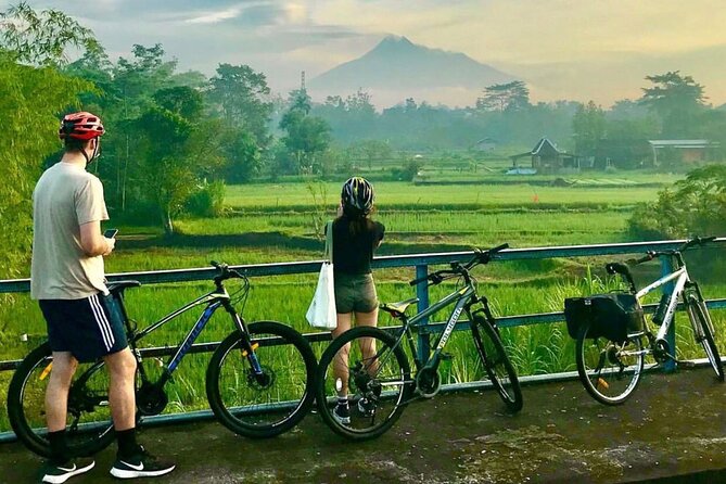 FUN Cycling Tour De Temples - Entering the Temple-Country Routine from Izzati Jogjatour