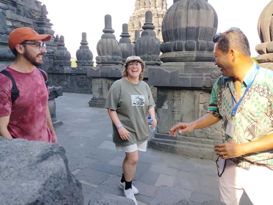 Guarantee Borobudur Structure, Sunrise Stumbu & Prambanan. - From Yogyakarta pickup to Merapi area driving: how the transport supports the plan