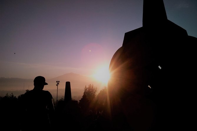 Hill's Sunrise and Temples Tour from Yogyakarta - Logistics that can save your morning