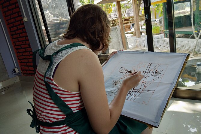 Local Bicycle Tours Jogjakarta - Batik in Imogiri: Craft you can actually take home