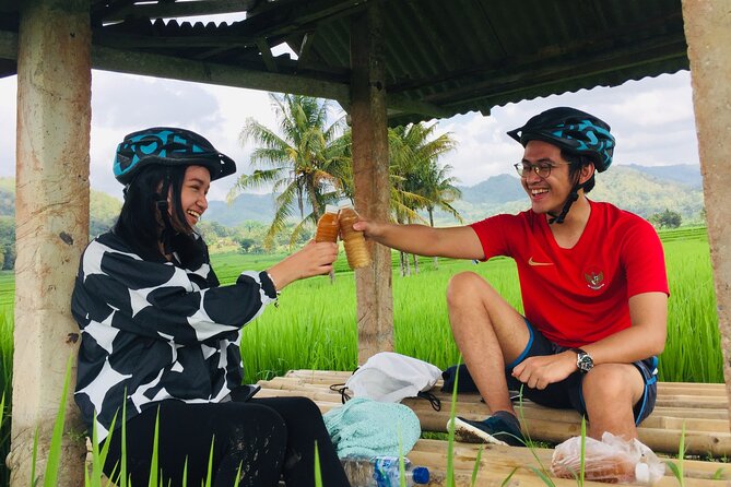 Menoreh Village Cycling - Joining farmers: planting and harvesting time (what you should be ready for)