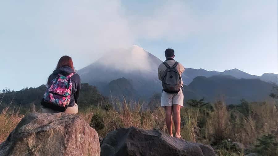 Merapi Volcano 4WD Jeep Tour From Yogyakarta - Bunker Kaliadem: getting the photos when Merapi cooperates