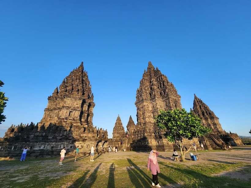 Prambanan Temple Afternoon Tour - Entering Prambanan: walk it your way, then add context if you want
