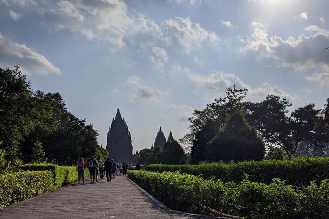 Private Borobudur Heritage Tour – Merapi Jeep & Prambanan Temple - Private vehicle comfort: the real head start