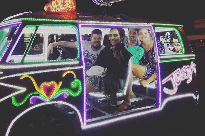 Small-Group Walking and Food Tour by Night in Yogyakarta - Becak Rides Without Haggle: Getting City Views the Easy Way