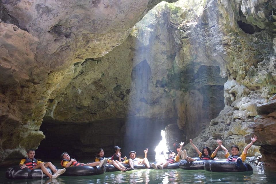 Yogayakarta : Jomblang Cave and Pindul Cave Tour - Timing Tip: Why Mondays Can Be Busy at Jomblang
