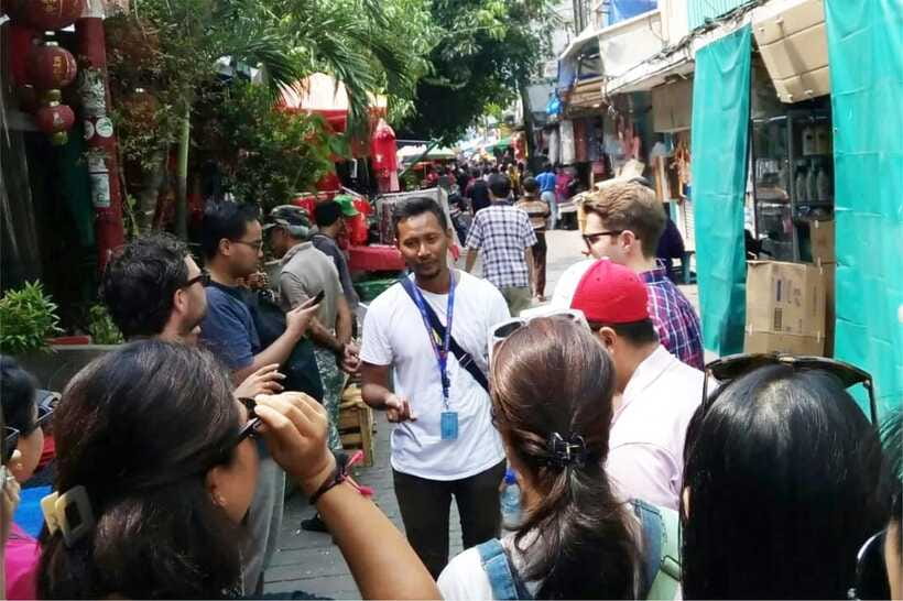 Yogyakarta: 2-Hour Crash Course City Intro on Walking Tour - Colonial era, the War, and tolerance in modern Jogja