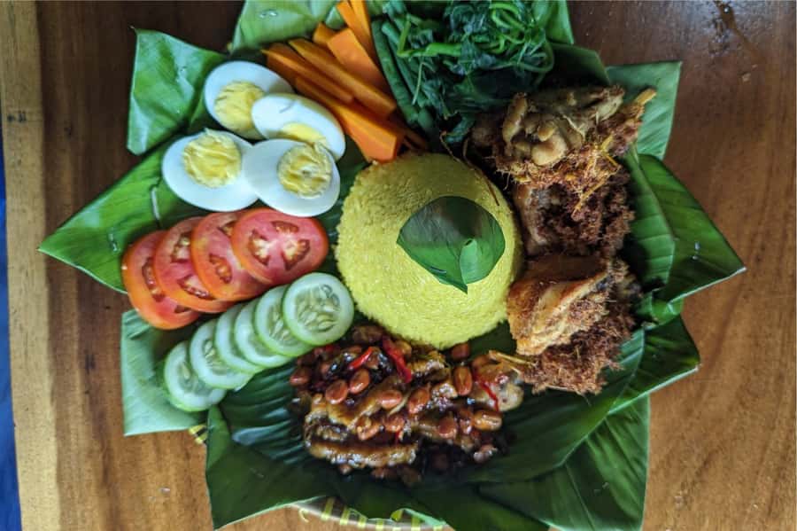 Yogyakarta: 3-hour Cooking Class with Market Tour - A 3-hour cooking class that starts with shopping