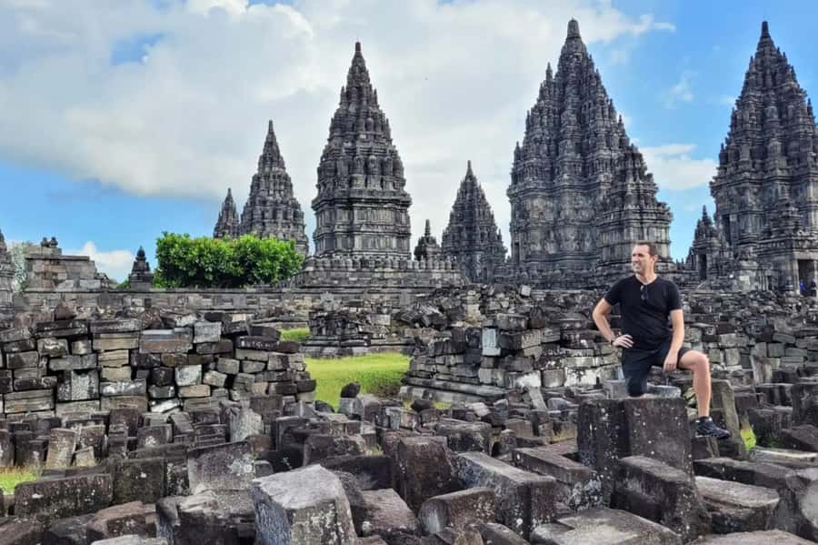 Yogyakarta: 3-hour Prambanan Tour Include Pickup & Entry Fee - Key highlights you’ll feel right away