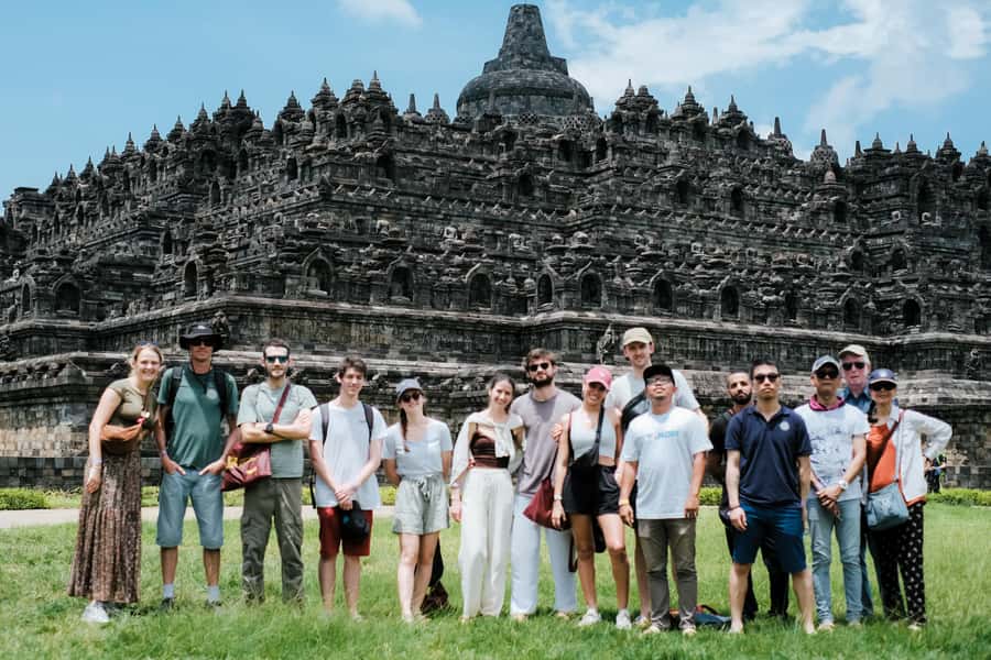 Yogyakarta: Borobudur and Prambanan Temples Guided Tour - Key things I think you’ll like