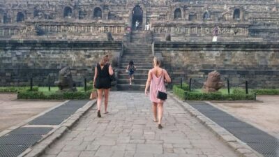 Yogyakarta: Borobudur and Prambanan with a private car - Timing that gives you real temple time