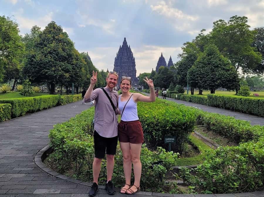 Yogyakarta: Borobudur Climb and Prambanan Shared Guided Tour - Prambanan guided tour: Hindu spires and the stories in the reliefs
