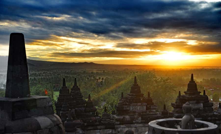 Yogyakarta: Borobudur Climb Top & Prambanan, Ticket Include - Key highlights at a glance