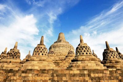 Yogyakarta: Borobudur Climb-up & Prambanan Day Trip All Inclusive - Pickup, small group size, and the comfort factor