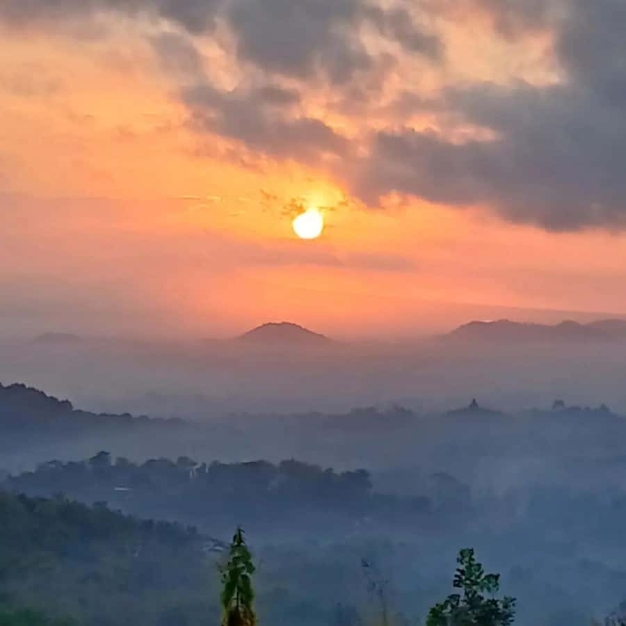 Yogyakarta: Borobudur ClimbUp, Prambanan tour &entry ticket - Should you book this tour?