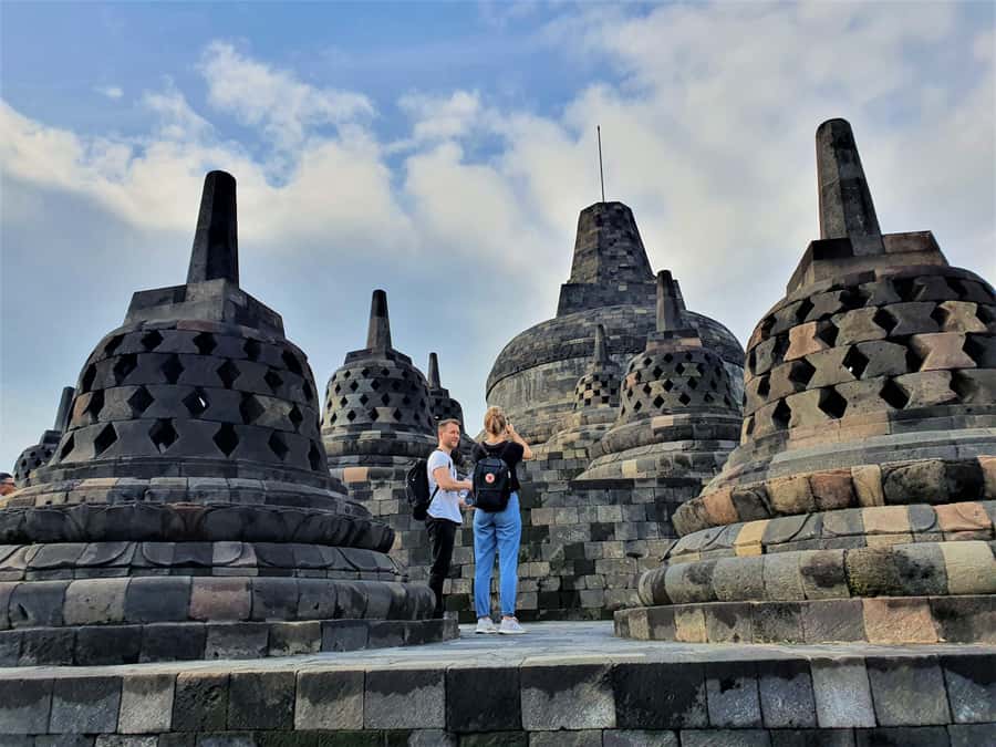 Yogyakarta: Borobudur & Prambanan Guided Tour w/ Entry Fees - Climbing Up Borobudur: Top Views, Time Pressure, and Monday Rules