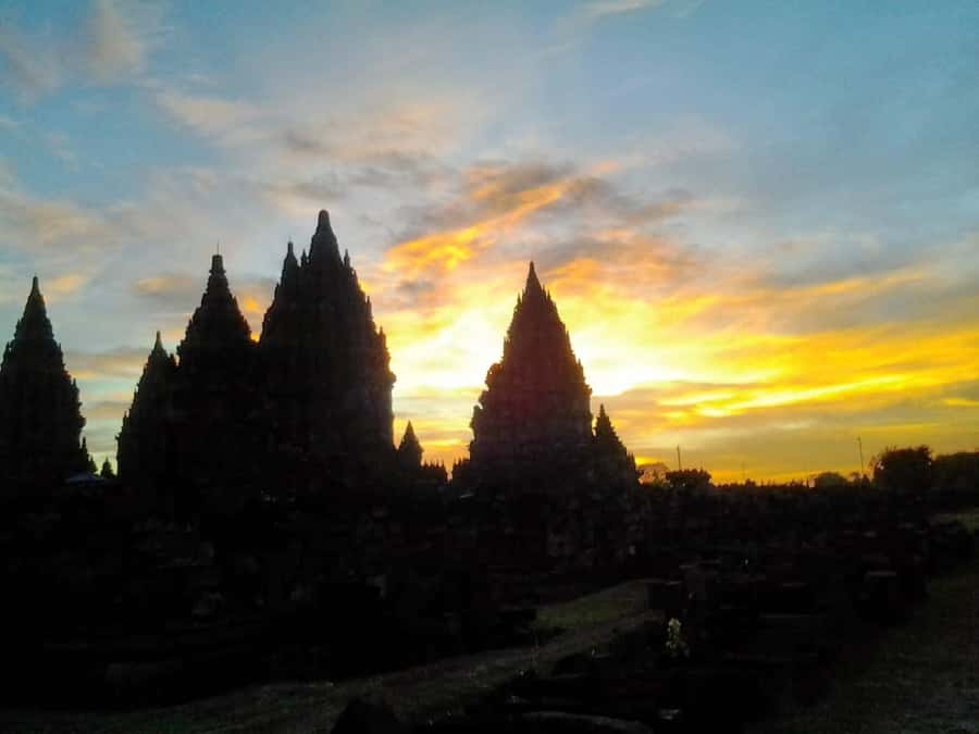 yogyakarta: Borobudur sunrise, Merapi volcano & Prambanan - Prambanan at the end: Hindu stories you can see, not just read