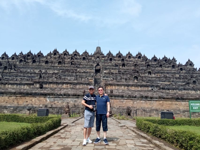 Yogyakarta: Borobudur sunset(guarantee climb up) & Prambanan - Price and value: what you pay for (and what you must cover)