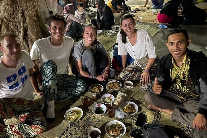 Yogyakarta: Borobudur Top Access & Prambanan Temple Private Tour - FAQ