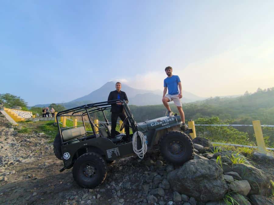 Yogyakarta : Borobudur(climb up temple) & sunrise mt merapi - Key points before you go