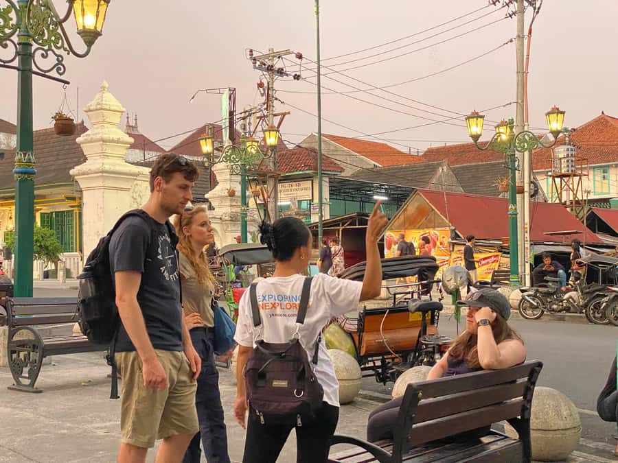 Yogyakarta : Colonial Heritage Guide Walking Tour - From Tugu to Titik Nol: a fast, focused route you can actually remember