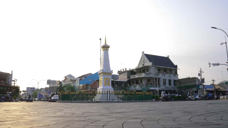 Yogyakarta : Colonial Heritage Guide Walking Tour - Grand Inna Malioboro and the governance buildings: power systems made physical