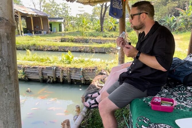 Yogyakarta Cycling Tour Around the Villages and Fish Farm - Stop 1: Maguwoharjo Village Cycling Through Rice and Vegetable Country