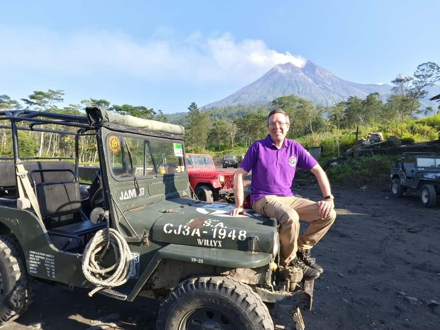 Yogyakarta: Explore Merapi using Safari Jeep with Pickup - Safari Jeep time on Merapi: photo stops, bunkers, and crater-area viewpoints