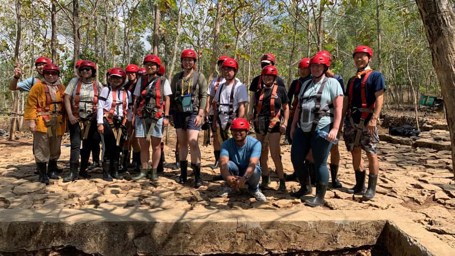 Yogyakarta : Jomblang Cave and Pindul Cave all inclusive - English Guide, Local Support, and the Human Touch