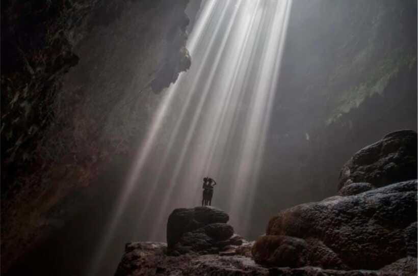 Yogyakarta: Jomblang Cave Day Trip with Pickup and Entry Fee - The muddy tunnel walk: wear shoes you can change fast