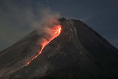 Yogyakarta: Merapi Volcano Lava View with Turgo Hill option - Hotel Pickup and the Drive to the Safe 10 km View Area