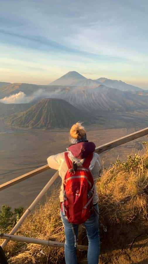 Yogyakarta: Mount Bromo & Ijen Crater Tour to Bali - Comfort and Convenience: Private Rooms, Breakfast, and Water