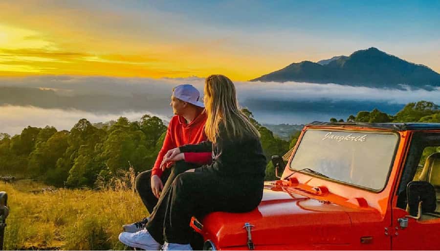 Yogyakarta: Mt. Merapi Jeep Lava Tour Guided Tour - Coffee, coats, sandals, and change of clothes: your packing checklist
